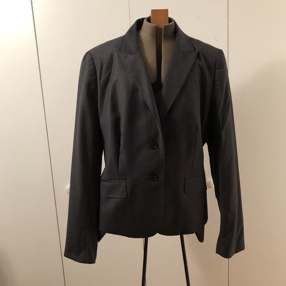 J. Crew beautiful dr grey pin stripe jacket - Picture 3 of 7